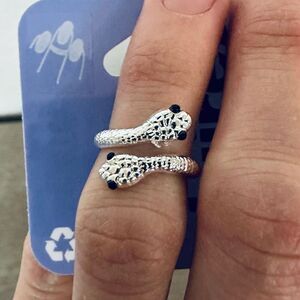 Silver Snake Wrap Python Boa Claire’s Halloween Midi Ring